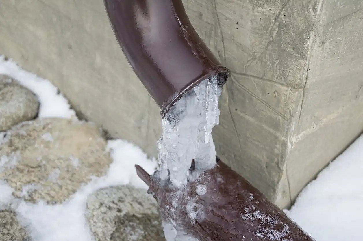Frozen and burst pipe water damage restoration service in Round Lake for winter emergency cleanup